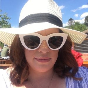 Meet your Posher, Julie